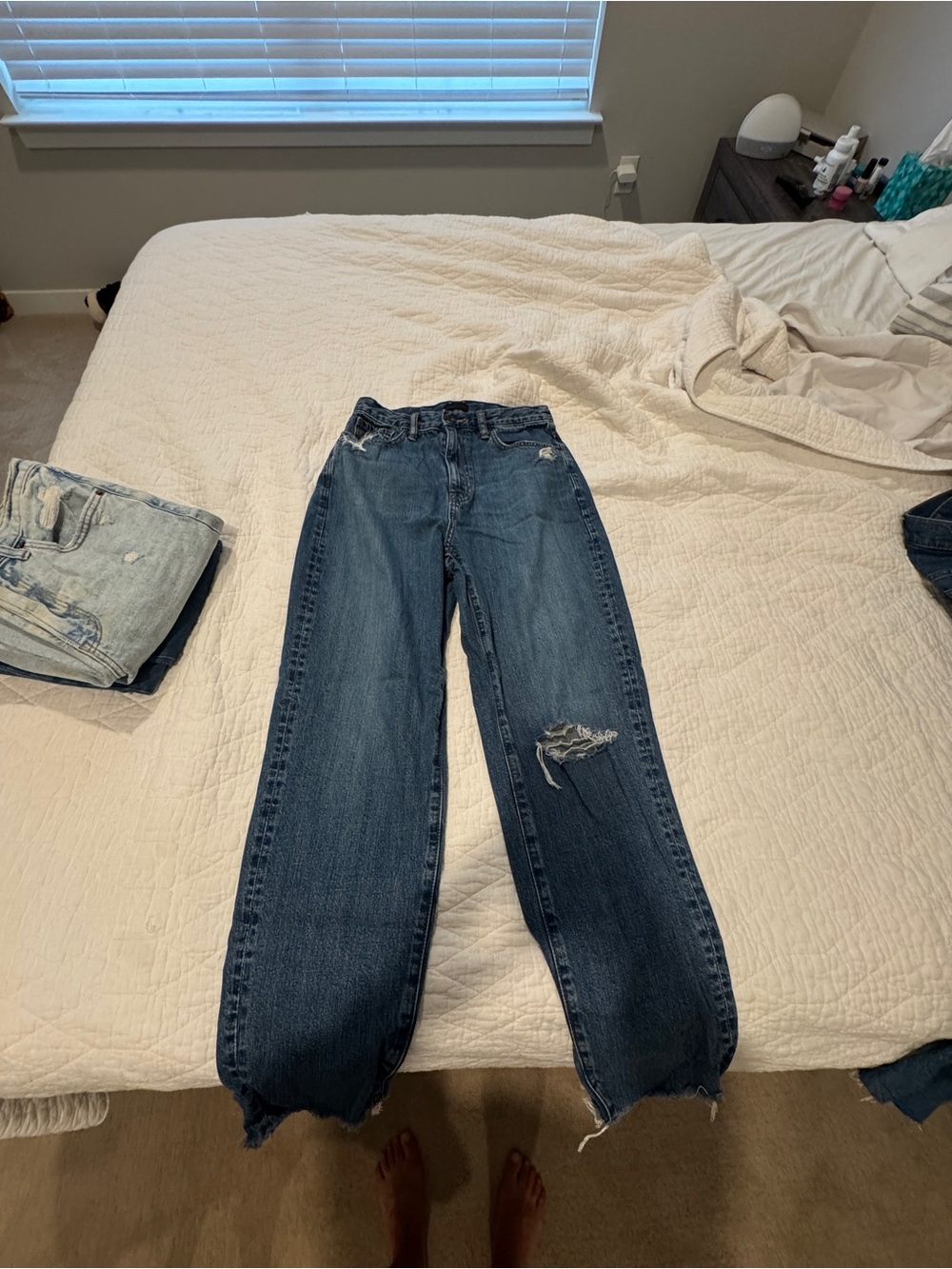 UNIQLO size 25 Distressed Blue Jeans